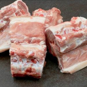 https://www.meat2u.nz/wp-content/uploads/2023/02/freash-pork-bones-300x300.jpeg